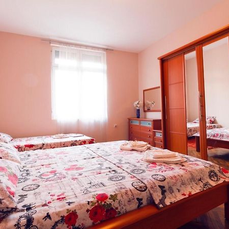 Apartment Sofija Ni Εξωτερικό φωτογραφία